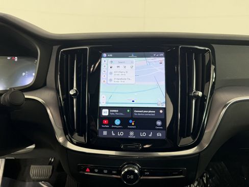 Used 2024 Volvo S60 B5 Core image 20