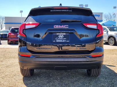 Used 2022 GMC Terrain SLE w/ Driver Convenience Package