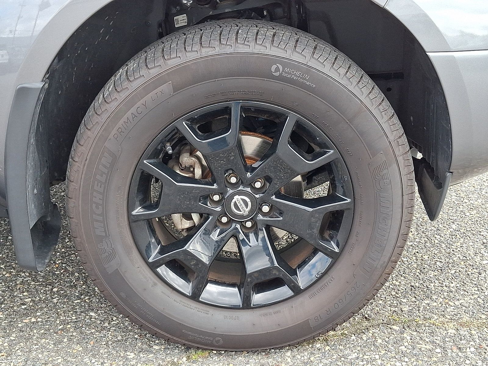 Certified 2021 Nissan Frontier SV w/ Midnight Edition Floor Mats AWD/4WD image 8