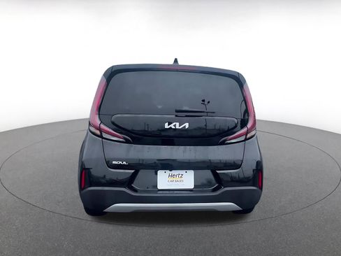 Used 2025 Kia Soul LX w/ LX Technology Package image 12