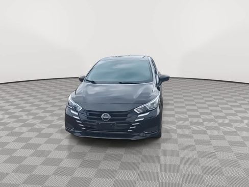 Used 2023 Nissan Versa SV FWD image 3