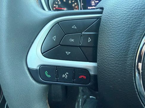 Used 2021 Jeep Compass Latitude FWD image 19