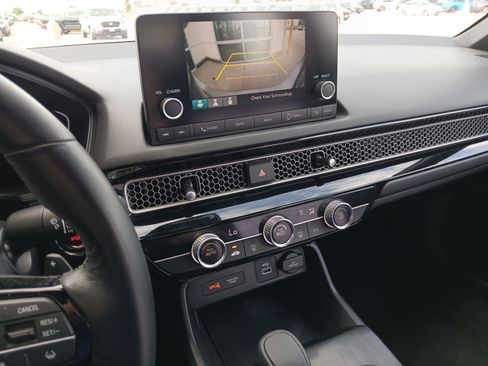 Used 2024 Honda Civic Sport image 14