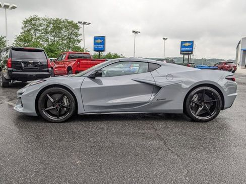 New 2025 Chevrolet Corvette E-Ray w/ ZER Performance Package image 5
