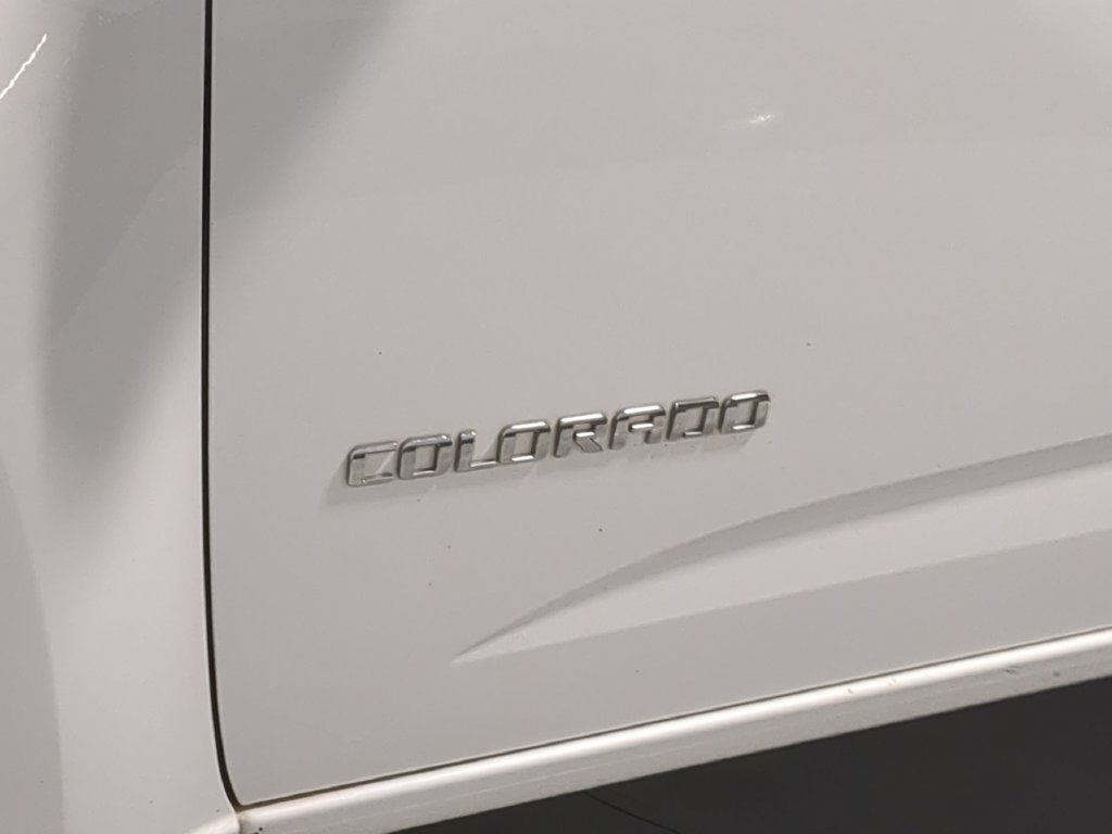 Used 2015 Chevrolet Colorado W/T RWD image 16