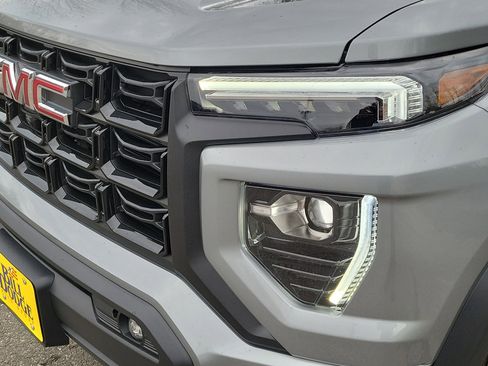 New 2026 GMC Canyon Elevation w/ Convenience Package image 14