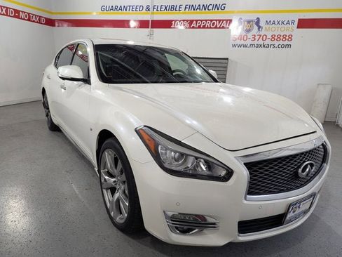Used 2016 INFINITI Q70 L 3.7 w/ Deluxe Touring Package image 1