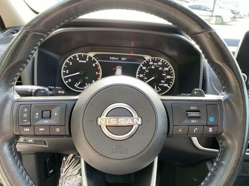 Used 2024 Nissan Rogue SV w/ SV Premium Package FWD image 13