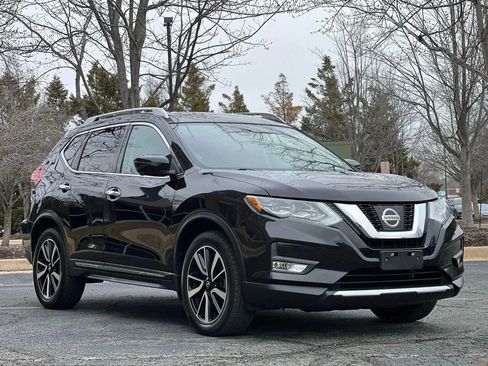 Used 2017 Nissan Rogue SL w/ SL Premium Package AWD/4WD image 7