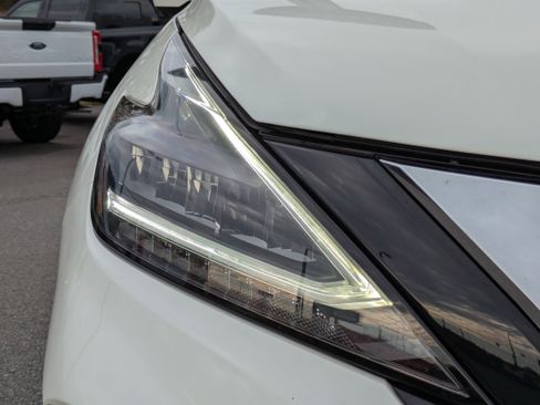 Used 2022 Nissan Murano SL w/ SL Moonroof Package image 9