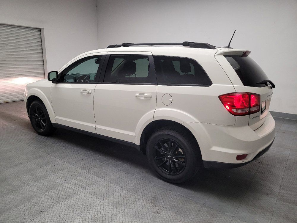 Used 2019 Dodge Journey SE w/ Connectivity Group FWD image 3