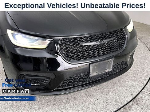 Used 2021 Chrysler Pacifica Touring w/ S Appearance Package FWD image 34
