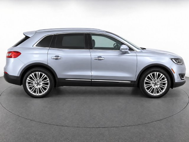 Used 2016 Lincoln MKX Reserve w/ Technology Package FWD image 8