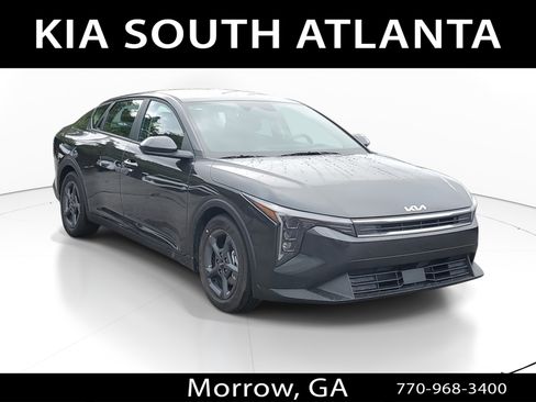 New 2025 Kia K4 LXS image 1