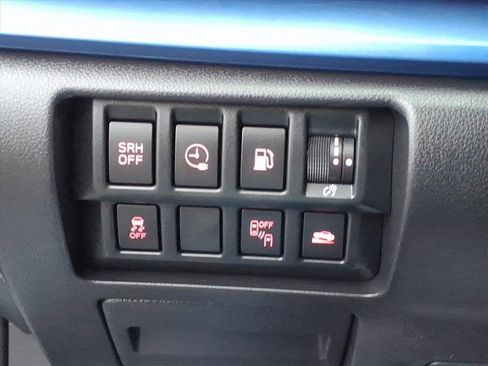 Used 2020 Subaru Crosstrek Hybrid w/ Moonroof Package w/Navigation image 19