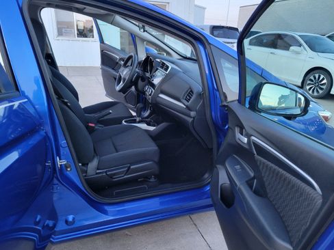 Used 2019 Honda Fit EX image 24