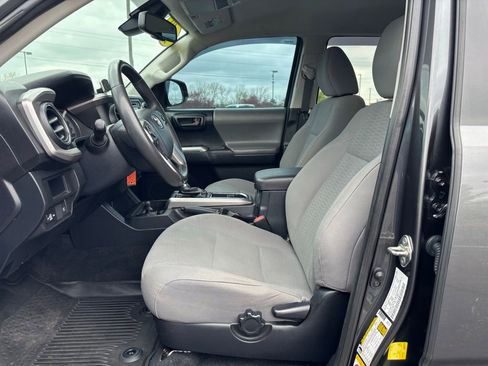 Used 2019 Toyota Tacoma SR5 image 15