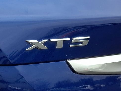 Used 2023 Cadillac XT5 Premium Luxury image 33