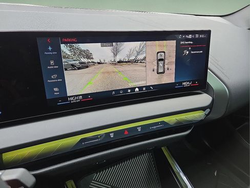 Used 2025 BMW X3 M50 w/ Premium Package image 16