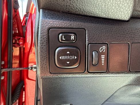 Used 2016 Toyota Corolla S Premium image 14