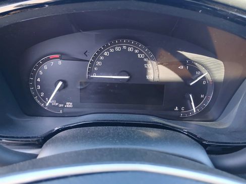 Used 2017 Cadillac XT5 Luxury w/ Driver Awareness Package FWD image 32