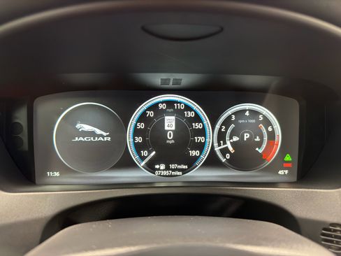 Used 2017 Jaguar F-PACE S image 19