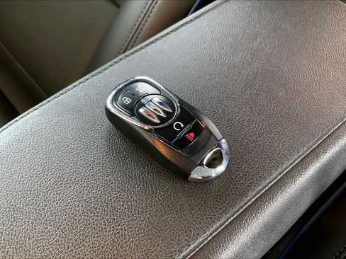 Used 2024 Buick Envista Sport Touring w/ Convenience I Package FWD image 15