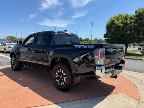 Used 2023 Toyota Tacoma TRD Off-Road AWD/4WD image 4