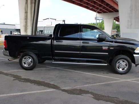 Used 2012 RAM 2500 ST w/ Chrome Accents Group AWD/4WD image 5