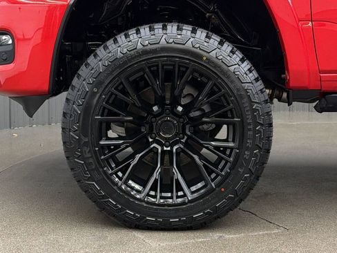 Used 2025 RAM 1500 Laramie w/ Night Edition image 10