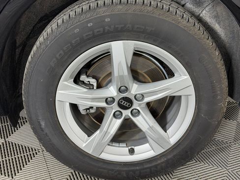 Used 2023 Audi Q5 2.0T Premium w/ Convenience Package image 12