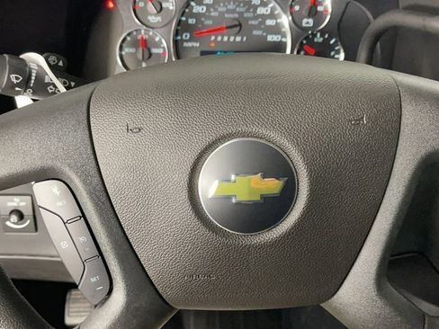 New 2025 Chevrolet Express 2500 Work Van w/ Driver Convenience Package image 25