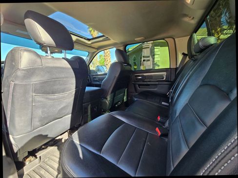 Used 2018 RAM 2500 Big Horn w/ Sport Appearance Group image 17