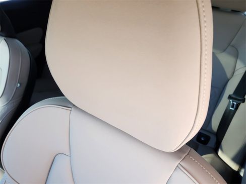 New 2026 Volvo XC60 B5 Plus w/ Climate Package image 5