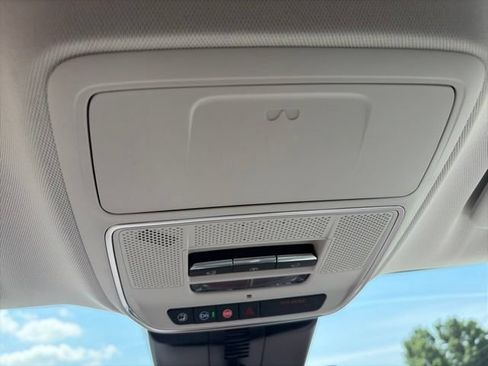 New 2026 Buick Enclave Avenir w/ Super Cruise Package FWD image 24