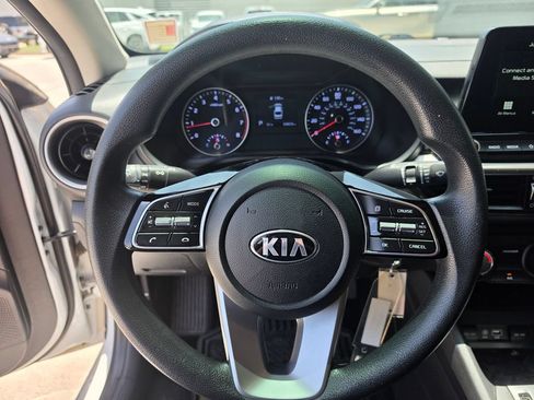 Used 2021 Kia Forte Sedan FWD image 11