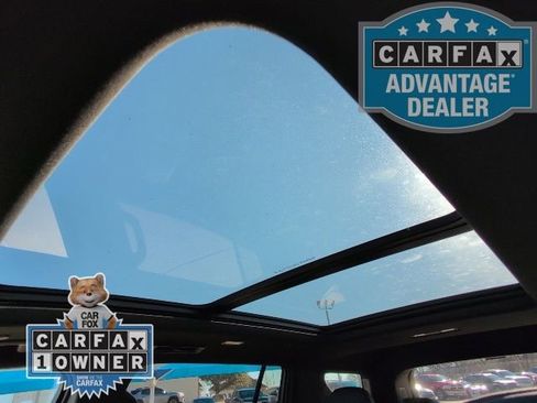 Used 2024 Chevrolet Traverse RS w/ LPO, Floor Liner Package AWD/4WD image 27