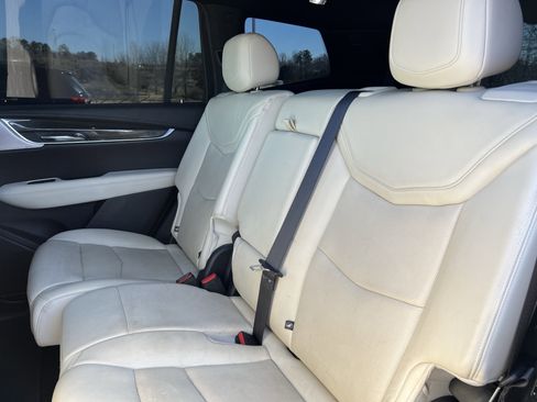 Used 2020 Cadillac XT6 Sport image 33