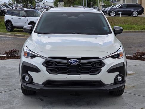 Used 2024 Subaru Crosstrek 2.0i Premium AWD/4WD image 2