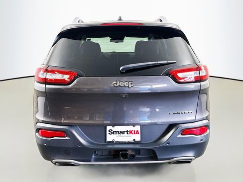 Used 2015 Jeep Cherokee Limited w/ Luxury Group FWD image 6