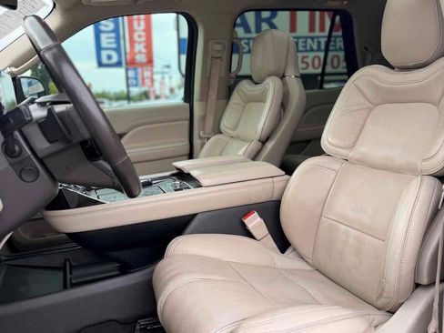 Used 2019 Lincoln Navigator Reserve w/ Cargo Package AWD/4WD image 21