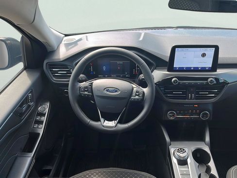 Used 2024 Ford Escape Active w/ Cold Weather Package FWD image 10