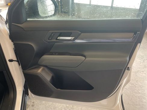 New 2026 GMC Terrain AT4 w/ Technology Package II image 37