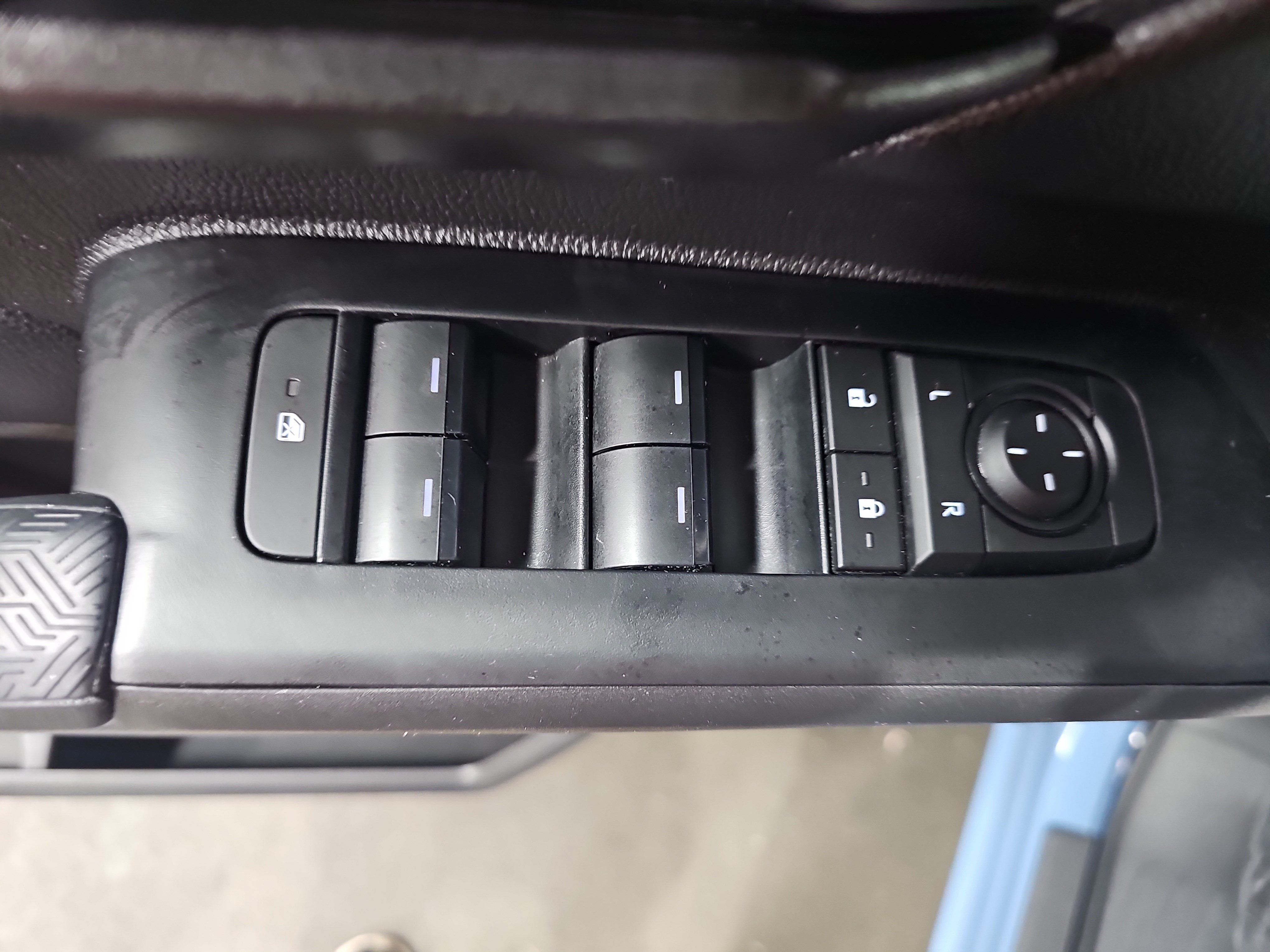 Used 2026 Toyota Tacoma SR5 RWD image 27