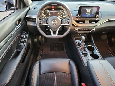 Used 2023 Nissan Altima 2.5 SR image 11