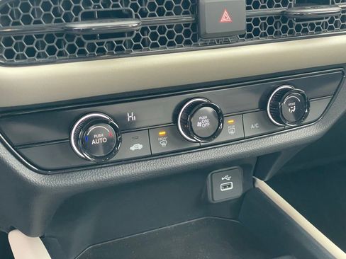 Used 2023 Honda HR-V LX image 21