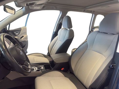 Used 2021 Subaru Forester Premium AWD/4WD image 16