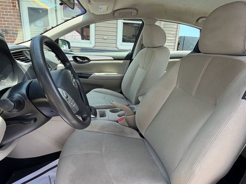 Used 2016 Nissan Sentra S FWD image 9
