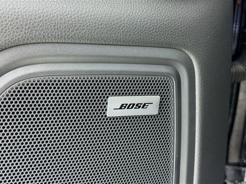 Certified 2026 Porsche Macan AWD/4WD image 19