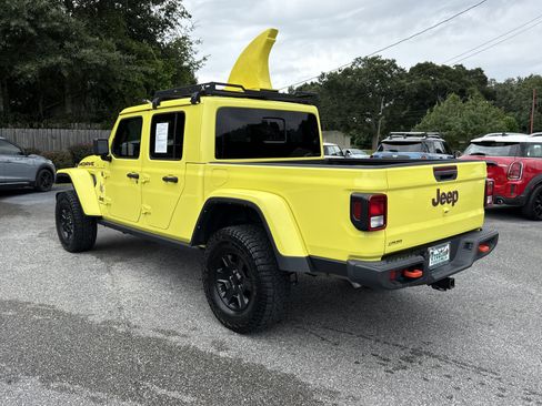Used 2023 Jeep Gladiator Mojave w/ Trailer Tow Package AWD/4WD image 3